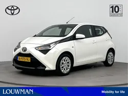 Wit Gebruikt 2022 Toyota Aygo X-play Hatchback | € 13.445 (Goede deal)