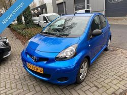 Blauw Gebruikt 2011 Toyota Aygo Cool Hatchback | € 3.850 (Goede deal)
