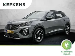 Grijs, metallic lak Gebruikt 2024 Peugeot e-2008 GT SUV | € 29.500 (Iets duurder)