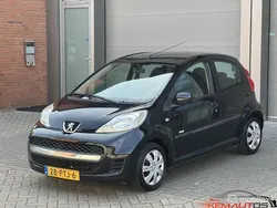 Zwart Gebruikt 2011 Peugeot 107 Hatchback | € 3.150 (Eerlijke prijs)