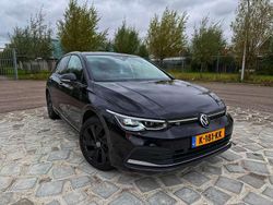 Zwart Gebruikt 2021 VW Golf VIII Style Stationwagen | € 20.550 (Goede deal)