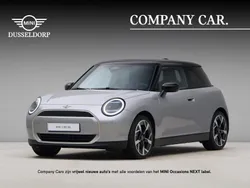 Grijs Gebruikt 2025 Mini Cooper Favoured Hatchback | € 33.950