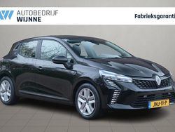 Zwart Gebruikt 2025 Renault Clio V Evolution Hatchback | € 18.940 (Eerlijke prijs)