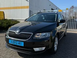 Zwart Gebruikt 2014 Skoda Octavia Stationwagen | € 8.000 (Eerlijke prijs)