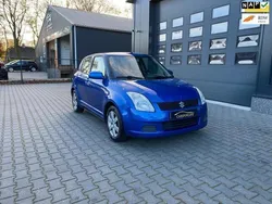 Blauw Gebruikt 2005 Suzuki Swift GLS Hatchback | € 2.599 (Eerlijke prijs)
