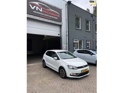 Wit Gebruikt 2014 VW Polo Comfortline Hatchback | € 7.950 (Eerlijke prijs)
