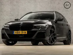 Grijs, metallic lak Gebruikt 2023 BMW 530 M Sport Stationwagen | € 53.945 (Eerlijke prijs)