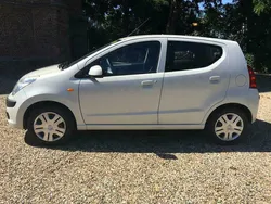 Wit Gebruikt 2010 Nissan Pixo Hatchback | € 2.950 (Eerlijke prijs)