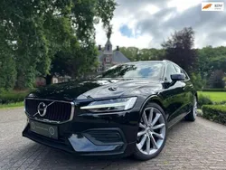 Zwart Gebruikt 2020 Volvo V60 Stationwagen | € 25.744 (Goede deal)