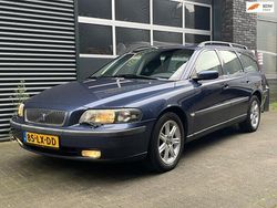 Blauw Gebruikt 2003 Volvo V70 Stationwagen | € 2.750 (Eerlijke prijs)