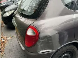 Bruin Gebruikt 2000 Daihatsu Sirion Hatchback | € 1.000