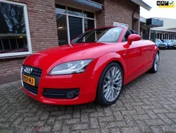 Rood, metallic lak Gebruikt 2008 Audi TT Roadster S-Line Cabriolet | € 12.950 (Eerlijke prijs)