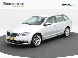 Grijs Gebruikt 2020 Skoda Octavia Business Line Stationwagen | € 20.950 (Eerlijke prijs)