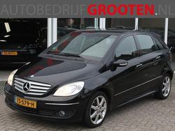 Zwart Gebruikt 2007 Mercedes B200 MPV | € 4.499