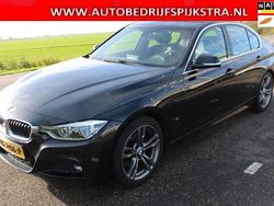 Zwart Gebruikt 2016 BMW 330 Executive Sedan | € 11.650