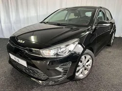 Zwart, metallic lak Gebruikt 2021 Kia Rio Vision Hatchback | € 14.950 (Iets duurder)