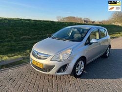 Grijs Gebruikt 2012 Opel Corsa Edition Hatchback | € 2.950 (Goede deal)