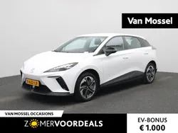 Wit Gebruikt 2023 MG MG4 EV Hatchback | € 19.995 (Eerlijke prijs)