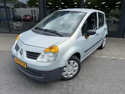 Grijs, metallic lak Gebruikt 2005 Renault Modus Luxe MPV | € 950 (Super prijs)