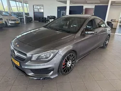 Grijs, metallic lak Gebruikt 2015 Mercedes CLA200 AMG Sedan | € 14.990 (Duur)