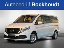 Wit, metallic lak Gebruikt 2020 Mercedes EQV300 MPV | € 42.900 (Goede deal)
