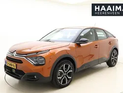 Oranje Gebruikt 2023 Citroën e-C4 Feel SUV | € 18.950 (Eerlijke prijs)