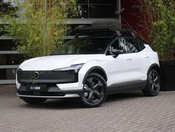 Wit Nieuw 2025 Volvo EX30 Performance SUV | € 54.300