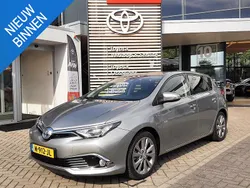 Grijs Gebruikt 2016 Toyota Auris Hybrid Hatchback | € 14.400 (Eerlijke prijs)