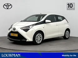 Wit Gebruikt 2019 Toyota Aygo X-play Hatchback | € 9.650 (Eerlijke prijs)