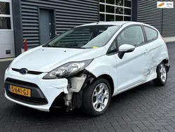 Wit Gebruikt 2012 Ford Fiesta Titanium Hatchback | € 1.550 (Super prijs)