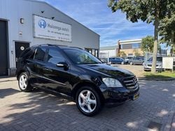 Zwart Gebruikt 2006 Mercedes ML320 SUV | € 2.750