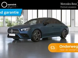 Blauw, metallic lak Gebruikt 2021 Mercedes CLA250e Premium Plus Sedan | € 36.850 (Eerlijke prijs)