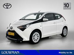 Wit Gebruikt 2021 Toyota Aygo X-play Hatchback | € 12.945 (Eerlijke prijs)