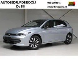 Zilver Gebruikt 2024 VW Golf VIII Life Hatchback | € 29.500 (Goede deal)