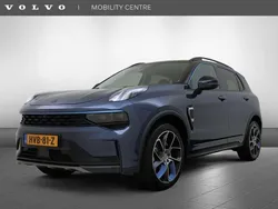 Blauw, metallic lak Gebruikt 2022 Lynk & Co 01 SUV | € 23.935 (Eerlijke prijs)