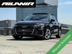 Zwart Gebruikt 2022 Audi A3 Sportback S-Line Hatchback | € 28.945 (Goede deal)