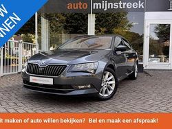 Grijs Gebruikt 2018 Skoda Superb Business Line Hatchback | € 16.900 (Eerlijke prijs)