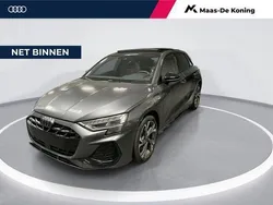 Grijs Nieuw 2025 Audi A3 Sportback Competition Hatchback | € 52.740 (Eerlijke prijs)