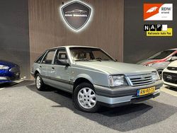 Blauw Gebruikt 1987 Opel Ascona Hatchback | € 6.950