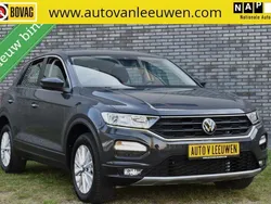 Grijs Gebruikt 2021 VW T-Roc SUV | € 26.120 (Goede deal)