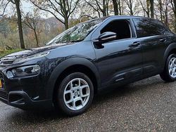 Zwart Gebruikt 2018 Citroën C4 PureTech SUV | € 7.950 (Eerlijke prijs)