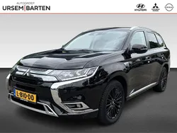 Zwart Gebruikt 2021 Mitsubishi Outlander P-HEV SUV | € 26.925 (Eerlijke prijs)