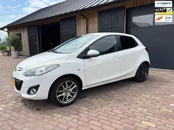 Wit Gebruikt 2014 Mazda 2 Edition Hatchback | € 8.350 (Eerlijke prijs)