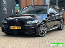 Zwart Gebruikt 2022 BMW 530 M Sport Stationwagen | € 39.950 (Goede deal)