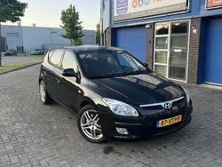 Zwart Gebruikt 2007 Hyundai i30 Dynamiq MPV | € 2.999 (Eerlijke prijs)
