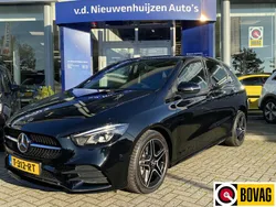 Zwart Gebruikt 2020 Mercedes B250e Premium Plus MPV | € 34.950