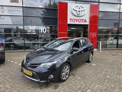 Grijs Gebruikt 2014 Toyota Auris Hybrid Stationwagen | € 12.351 (Eerlijke prijs)