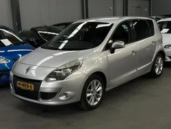 Grijs Gebruikt 2010 Renault Scénic III MPV | € 3.999 (Eerlijke prijs)