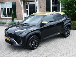 Zwart Gebruikt 2022 Toyota Yaris Cross SUV | € 25.990 (Goede deal)