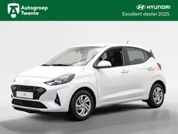 Wit Gebruikt 2024 Hyundai i10 Comfort Hatchback | € 16.740 (Eerlijke prijs)